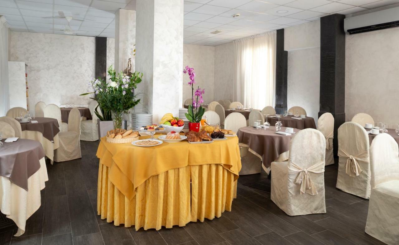 Hotel Saxon Rimini Exteriér fotografie